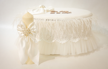 Trusou alb cu pene si lumanare tip fagure [4]