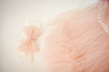 Rochie Mara din tulle si pene roz praf [1]