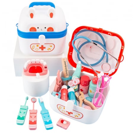 Jucarii de rol - Set de joaca eco din lemn, Doctor la joaca, 32 piese