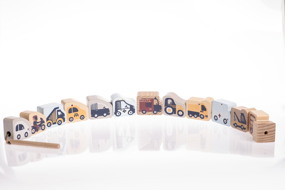 Joc de Indemanare din lemn, Cubika, Masinute Zburatoare - Pastel [4]