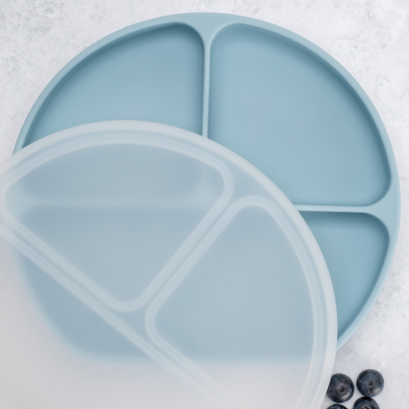 Farfurii - Farfurie compartimentata din silicon cu ventuza si capac, AppeKids - Aqua Blue