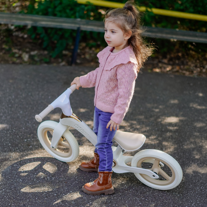 Bicicleta fara pedale pentru copii, Kinderplay Balance Bike, cu lumini LED pliabila, roti gonflabile 12 inch, alb-bej [4]