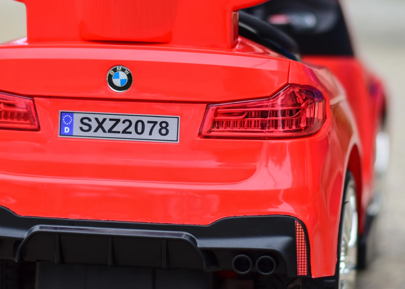 Masinuta pentru copii intre 1 si 3 ani, BMW M5, rosu [5]