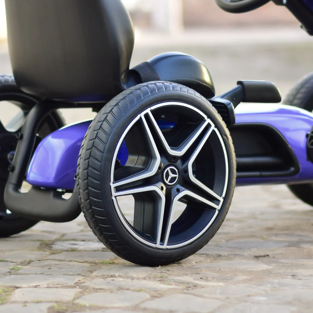 Kart cu pedale Mercedes,  roti din cauciuc solid, scaun reglabil, centura de siguranta, albastru [5]