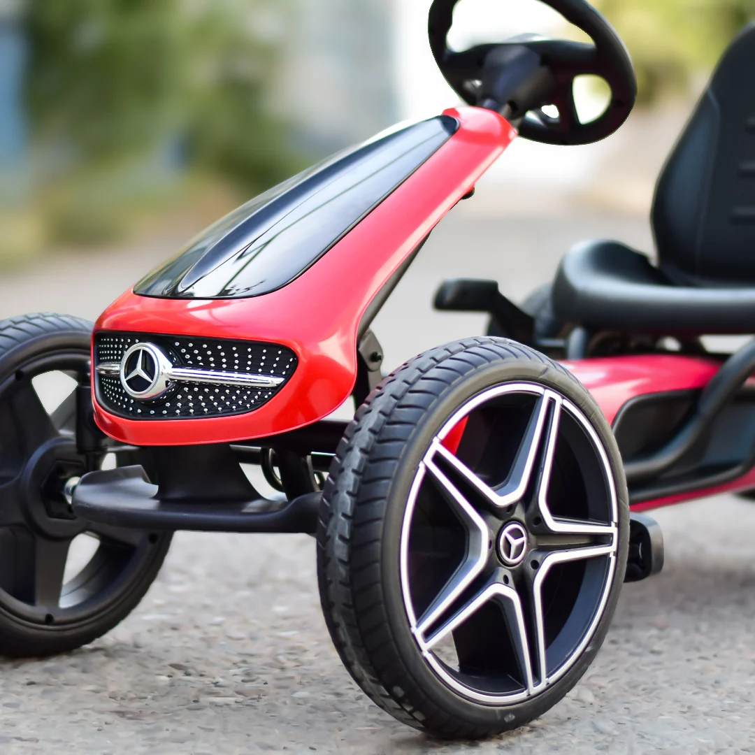 Kart cu pedale Mercedes,  roti din cauciuc solid, scaun reglabil, centura de siguranta, rosu [9]