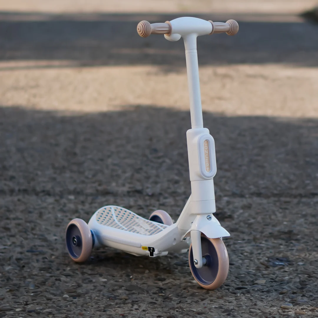 Kinderplay Concept, trotineta electrica cu aburi si lumini pentru copii, 3 roti, 30W, 6V 4.5Ah, alba [3]