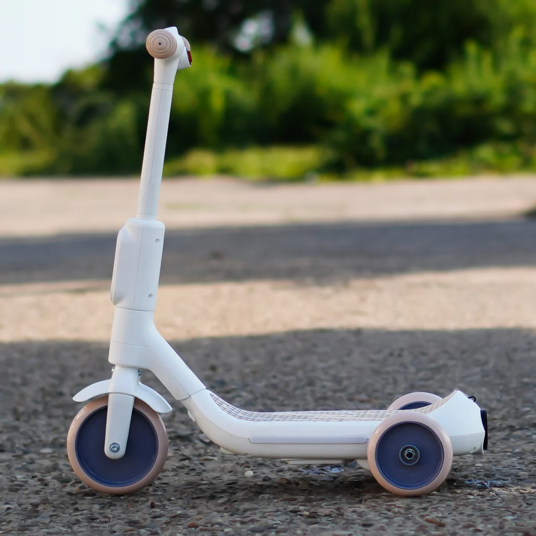 Kinderplay Concept, trotineta electrica cu aburi si lumini pentru copii, 3 roti, 30W, 6V 4.5Ah, alba [2]