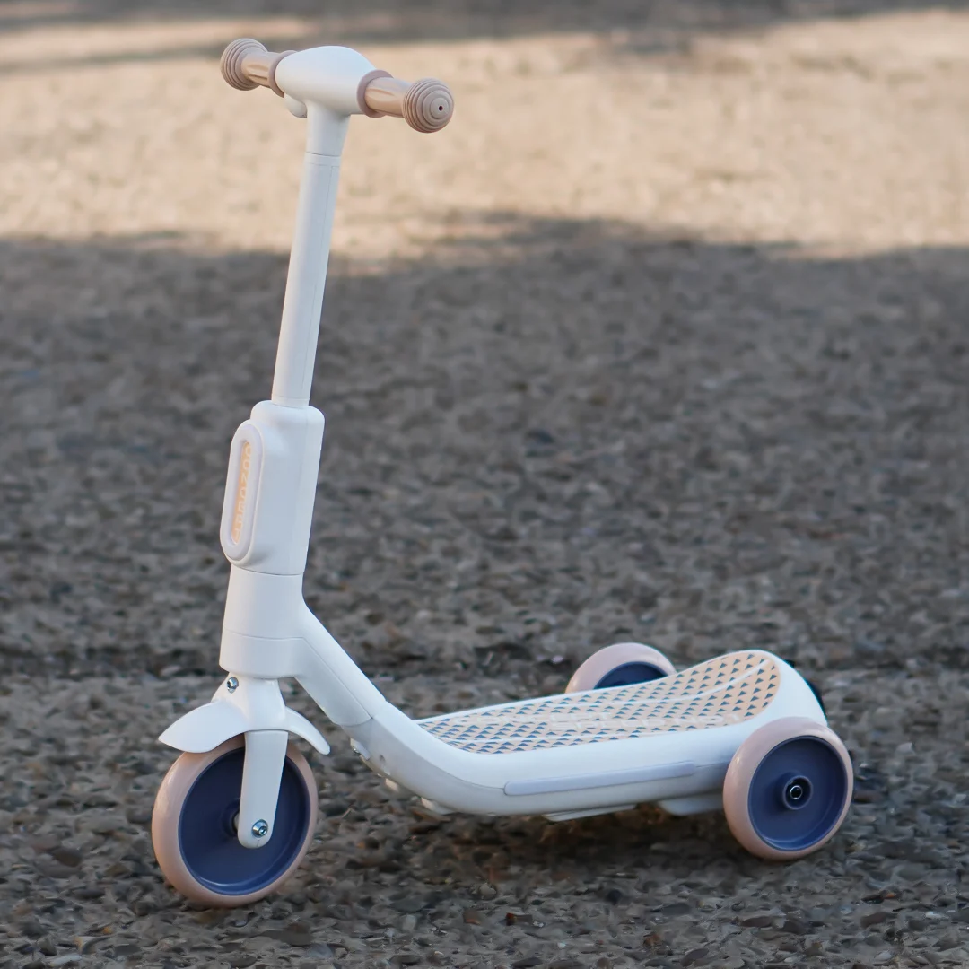 Kinderplay Concept, trotineta electrica cu aburi si lumini pentru copii, 3 roti, 30W, 6V 4.5Ah, alba [6]