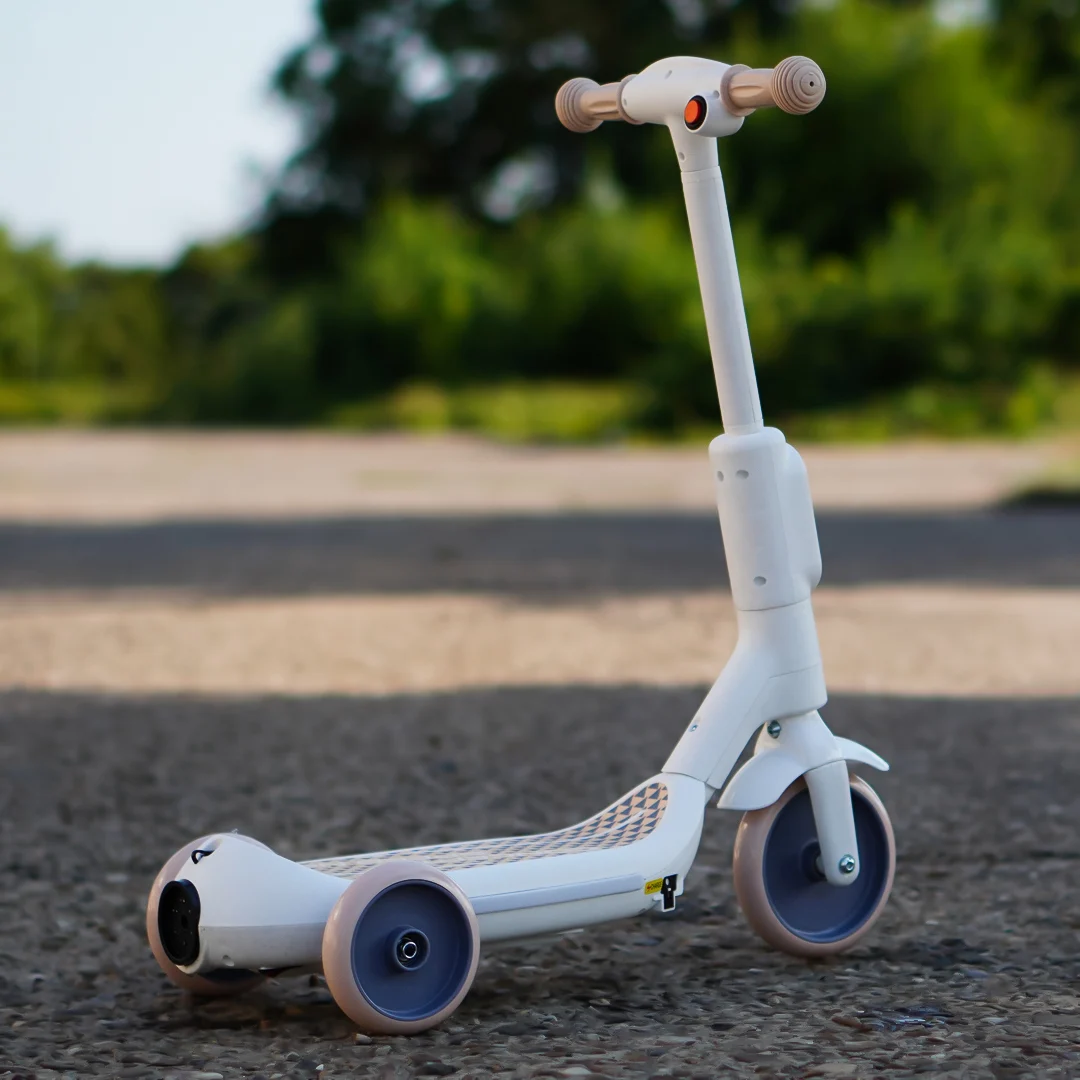 Kinderplay Concept, trotineta electrica cu aburi si lumini pentru copii, 3 roti, 30W, 6V 4.5Ah, alba [4]