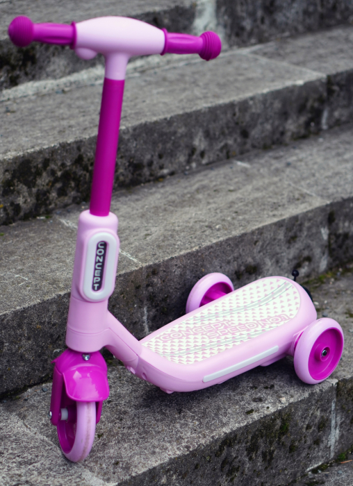 Kinderplay Concept, trotineta electrica cu aburi si lumini pentru copii, 3 roti, 30W, 6V 4.5Ah, roz [16]