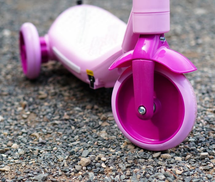Kinderplay Concept, trotineta electrica cu aburi si lumini pentru copii, 3 roti, 30W, 6V 4.5Ah, roz [23]