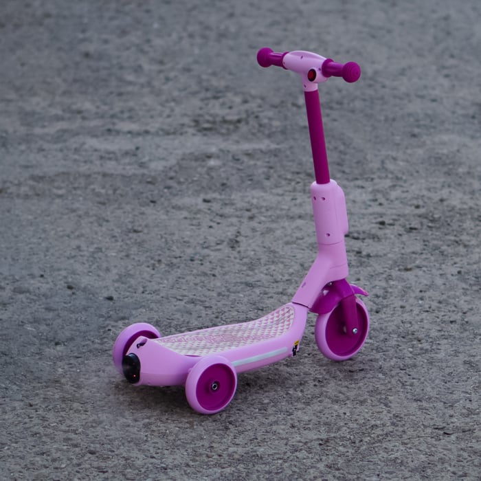 Kinderplay Concept, trotineta electrica cu aburi si lumini pentru copii, 3 roti, 30W, 6V 4.5Ah, roz [6]