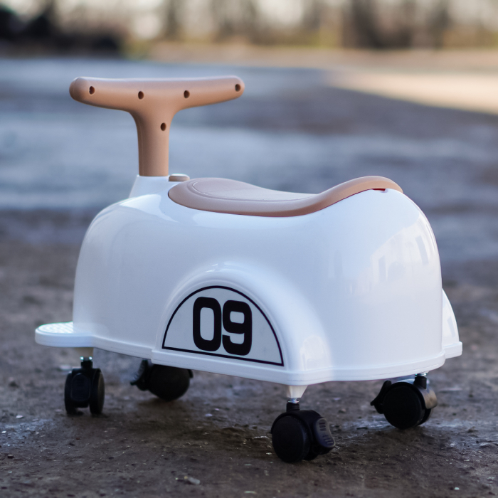 Premergator Kinderplay BabyCar tip masinuta, pentru copii intre 1 si 2 ani, design ergonomic, echipare standard, alba [5]