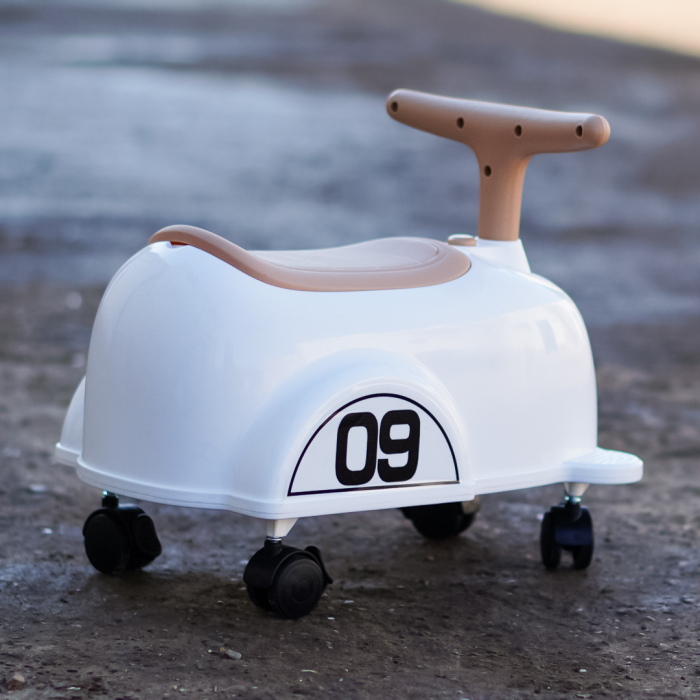 Premergator Kinderplay BabyCar tip masinuta, pentru copii intre 1 si 2 ani, design ergonomic, echipare standard, alba [7]