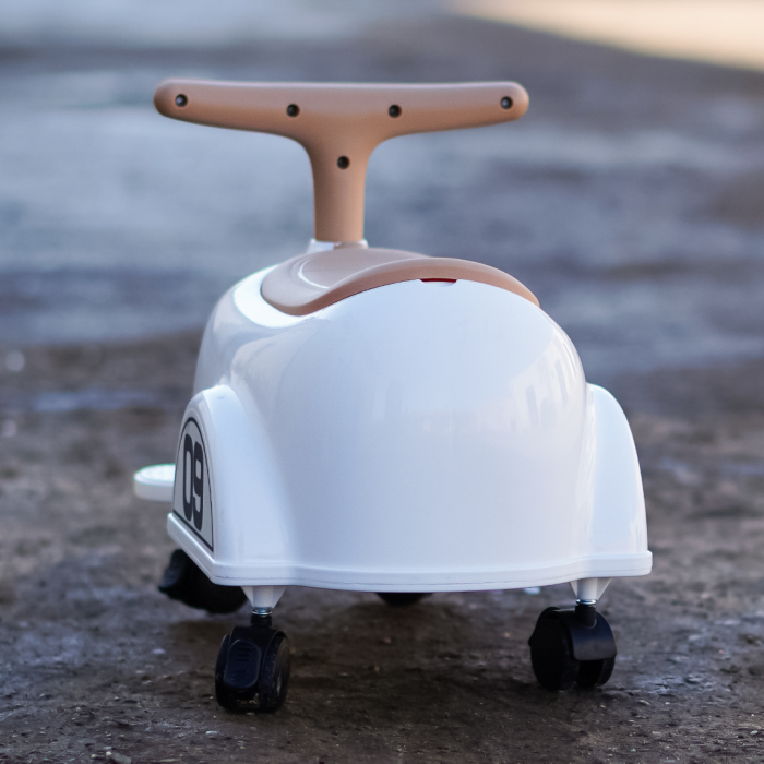 Premergator Kinderplay BabyCar tip masinuta, pentru copii intre 1 si 2 ani, design ergonomic, echipare standard, alba [6]