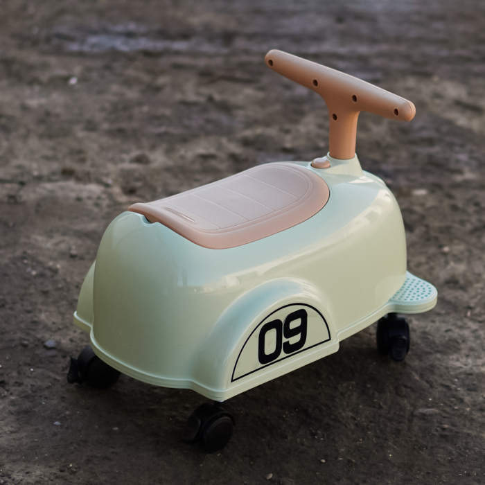 Premergator Kinderplay BabyCar tip masinuta, pentru copii intre 1 si 2 ani, design ergonomic, echipare standard, verde [6]