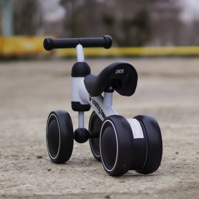 Premergator si bicicleta fara pedale, LoveLy Bike pentru copii 18-30 luni, roti EVA, alba [5]