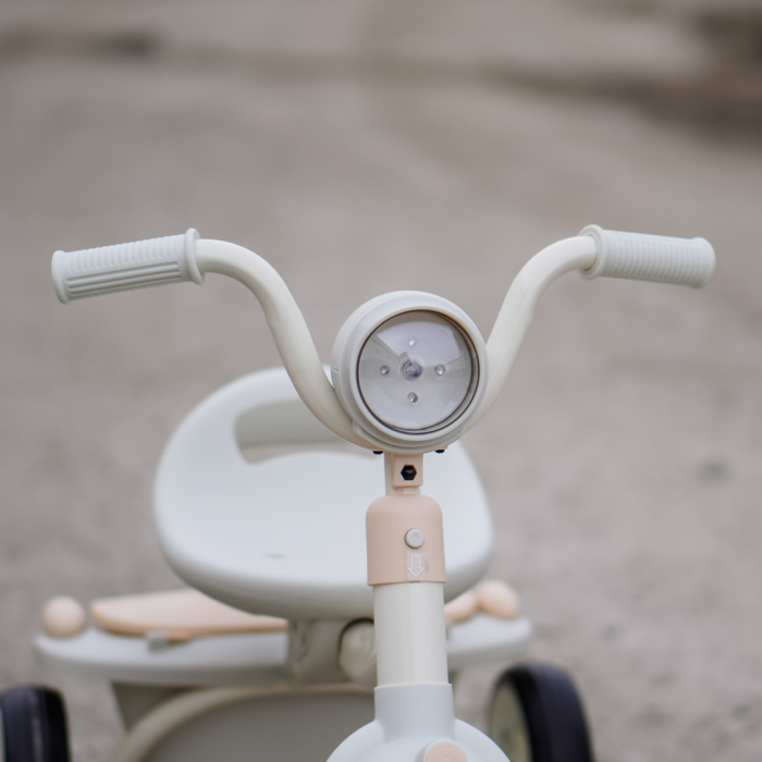 Tricicleta cu pedale Kinderplay Baby Flyer, pentru copii 2-4 ani, roti moi EVA, pliabila, bej [11]