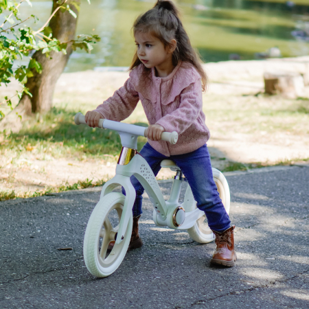 Bicicleta fara pedale pentru copii, Kinderplay Balance Bike, cu lumini LED pliabila, roti gonflabile 12 inch, alb-bej [1]