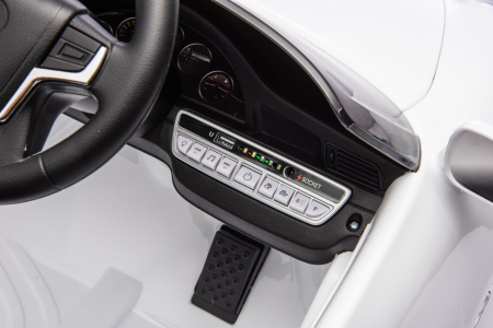 Masinuta electrica pentru copii 2-5 ani, RUF CTR 3 70W 12V, echipata premium, alba [9]