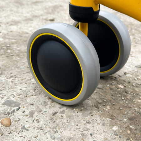 Premergator si bicicleta fara pedale, LoveLy Bike pentru copii 18-30 luni, roti EVA, galbena [7]