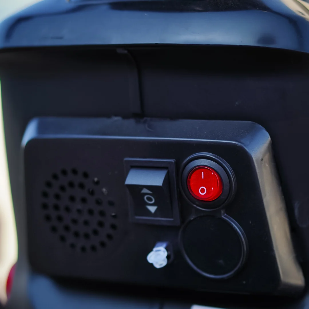 Scuter electric pentru copii, Kinderplay Scooty, telecomanda control parental, 70W, 6V 7Ah, negru [6]