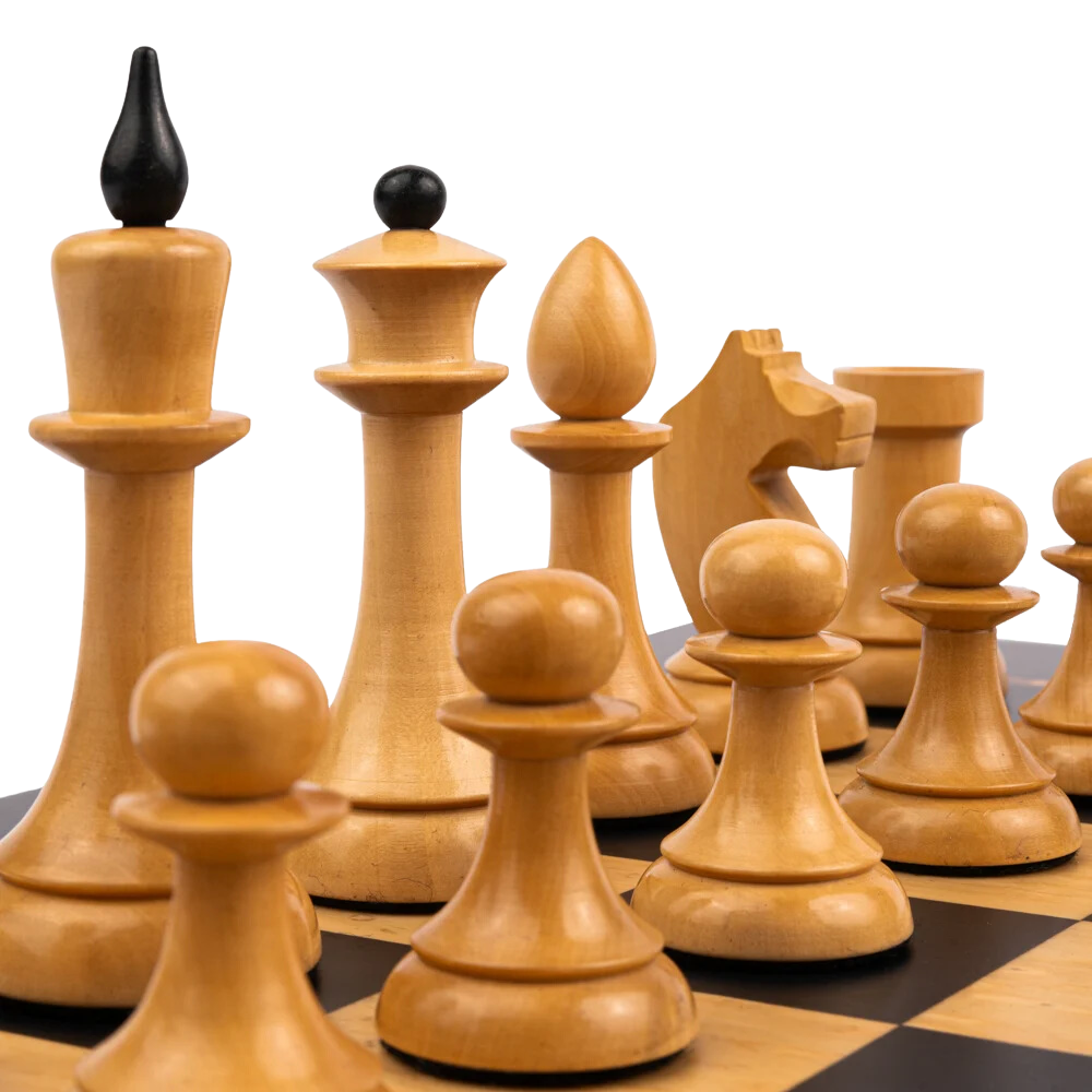 Hivatalos Queen's Gambit sakkkészlet [3]