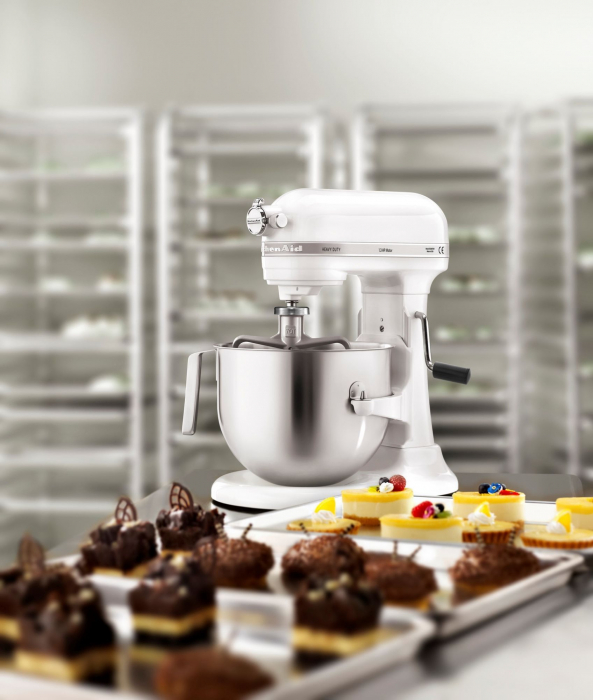 Mixer cu bol 6.9 litri [10]