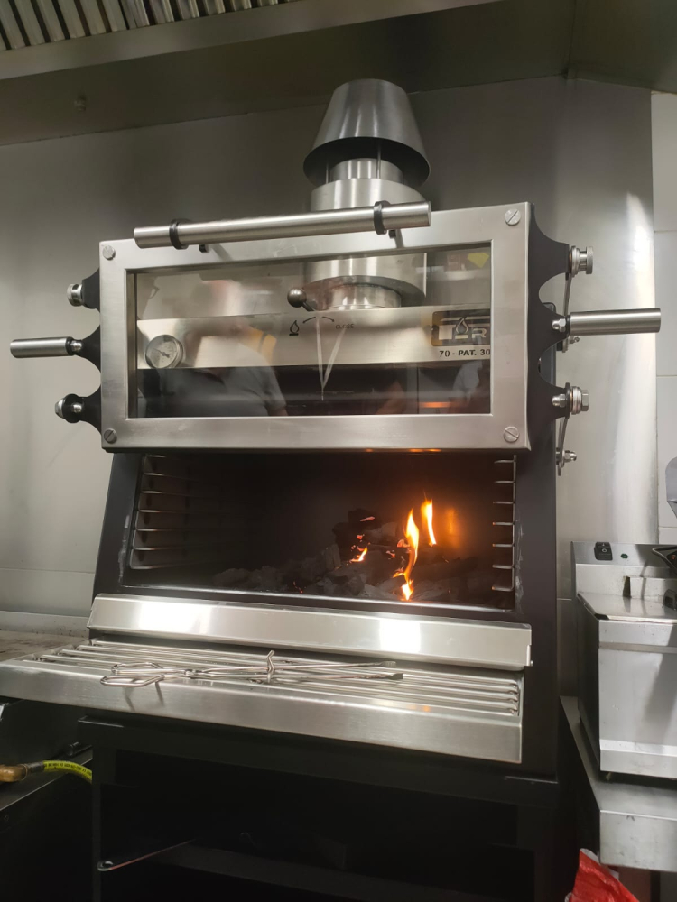 Cuptor profesional pe cărbuni PIRA 70 LUX ED, ușă verticală, 60 kg/h [3]