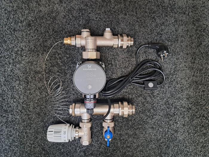 Grup de mixare pompa Grundfos Alpha 1 [2]