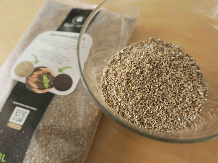 Vermiculit 3L granulatie fina 0,5/3mm [7]