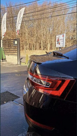 Skoda - Eleron Portbagaj Skoda Superb 3 Negru Lucios