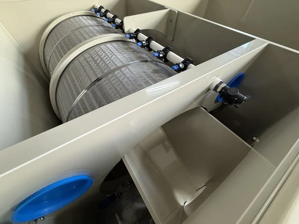 Filtru cu tambur MPF Biodrum 120 XL pentru Iazuri Koi [1]