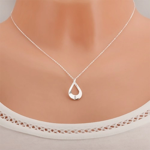 Colier - lanț și pandantiv contur lacrimă răsucită, zirconii transparente, argint 925 [1]