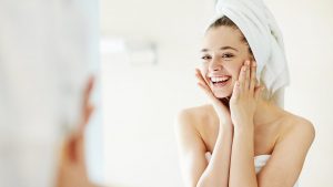 Ce produse folosești pentru îngrijirea feței