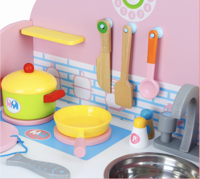 Bucatarie de jucarie din lemn cu frigider, cuptor si accesorii Pink MSN17061 [5]