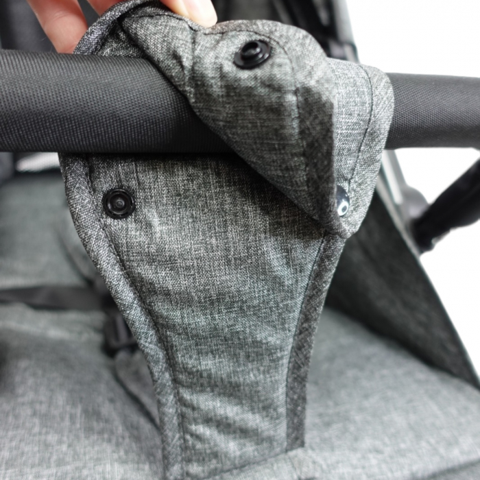 Carucior sport, cu maner reversibil, suspensii pe cadru, pliabil si troler, C1 Negru cu auriu [25]