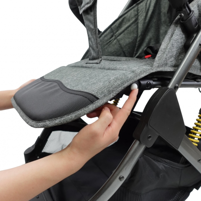 Carucior sport, cu maner reversibil, suspensii pe cadru, pliabil si troler, C1 Negru cu auriu [18]