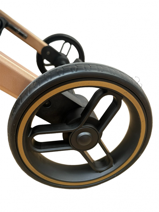 Carucior sport pliabil, tip troller, cu suspensii si husa picioare, C9 crem [10]
