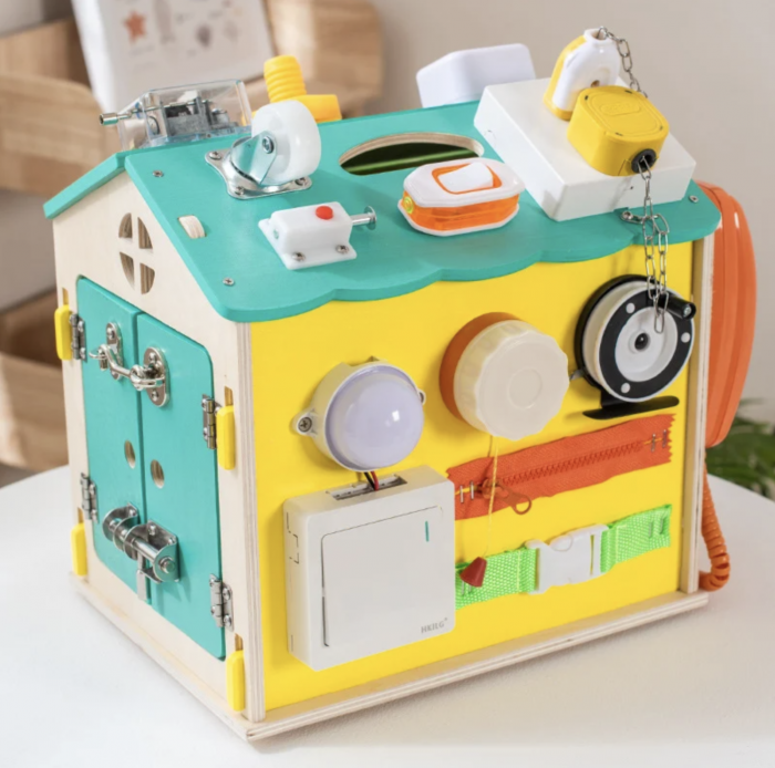 Casuta cu 22 Activitati Montessori, Busy Board House, verde [2]