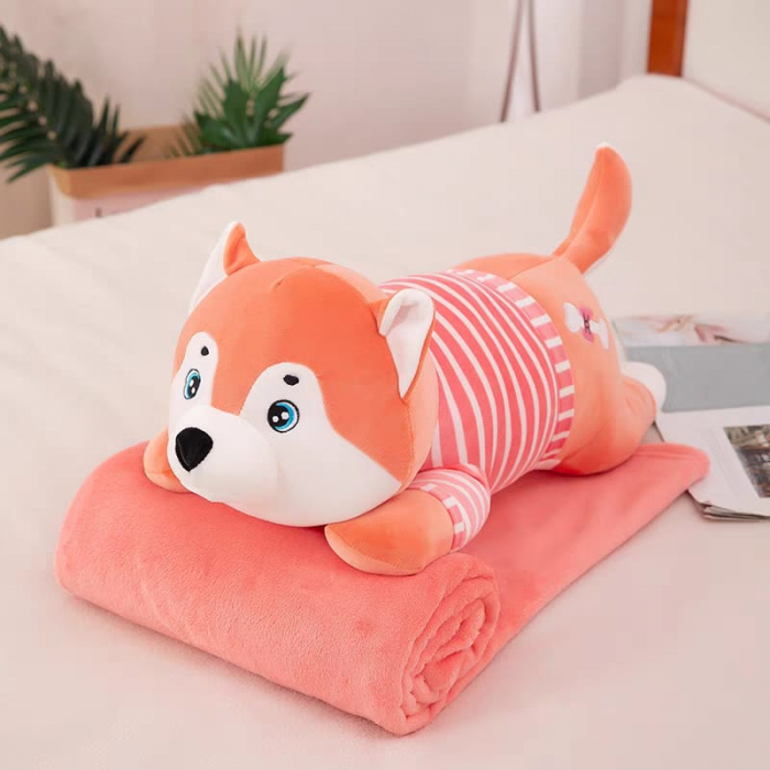 Jucarie de plus si perna cu patura inclusa, Cainele husky roz [2]