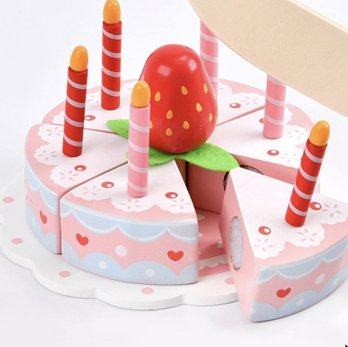 Set Tort Aniversar Din Lemn De Feliat Princess Cake Cu Capsuna Lumanari Si Platou Roz 3 Ani [3]