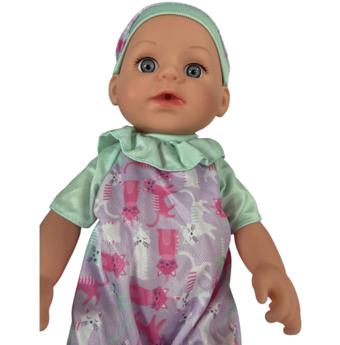 Papusa bebe 32 cm in salopeta multicolor, cu biberon, scutec, face pipi, articulatii mobile, 3+ [4]
