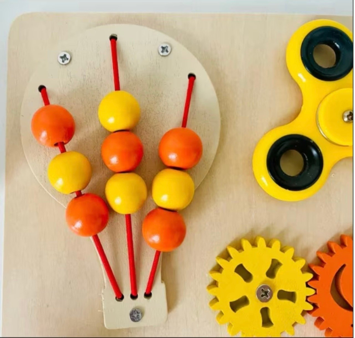 Placa Montessori Busy Board cu 9 activitati Shoe, din lemn [3]