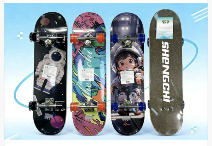 Skateboard pentru Copii, din Lemn, cu roti luminoase, 80 cm - Grafic [5]