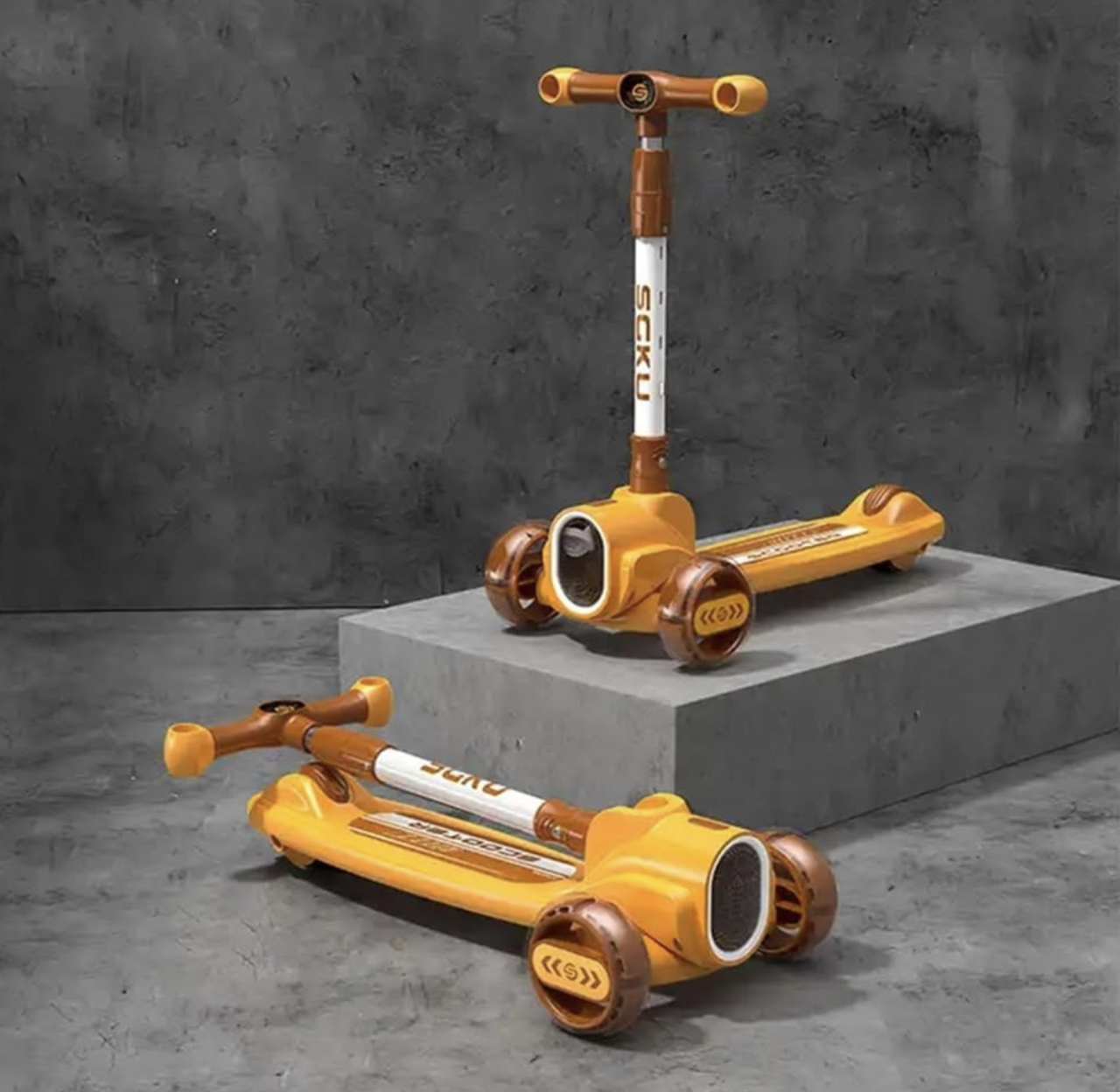 Trotineta 2022 galben, cu scaun, 3 roti LED, muzica, pliabila, reglabila, 3-12 ani [2]