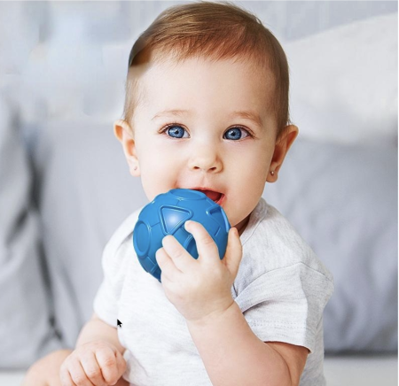 Set 8 mingi senzoriale pentru bebelusi, colorate, cu texturi diferite, 18 luni+ [4]