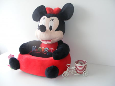 Fotoliu Din Plus Minnie Mouse 3D [5]