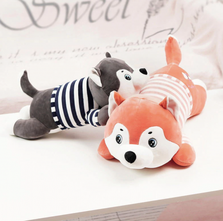 Jucarie de plus si perna cu patura inclusa, Cainele husky roz [4]