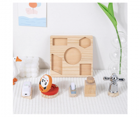 Placa Busy Board cu 5 activitati, tine-l ocupat pe bebe, din lemn [2]